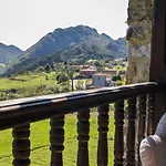 Casa De Aldea Casa De Rubio Dağ evi Linares (Asturias)